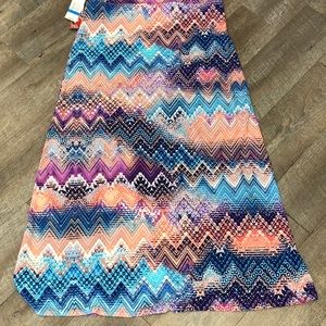 NWT Hot Kiss maxi skirt - XL